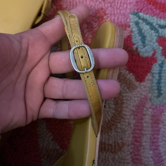 Doen Renata Slingback in Marigold Satin - Picture 8 of 8